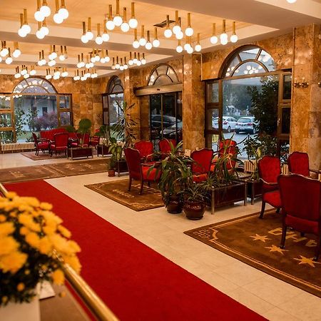 Hotel Grand Valjevo Bagian luar foto