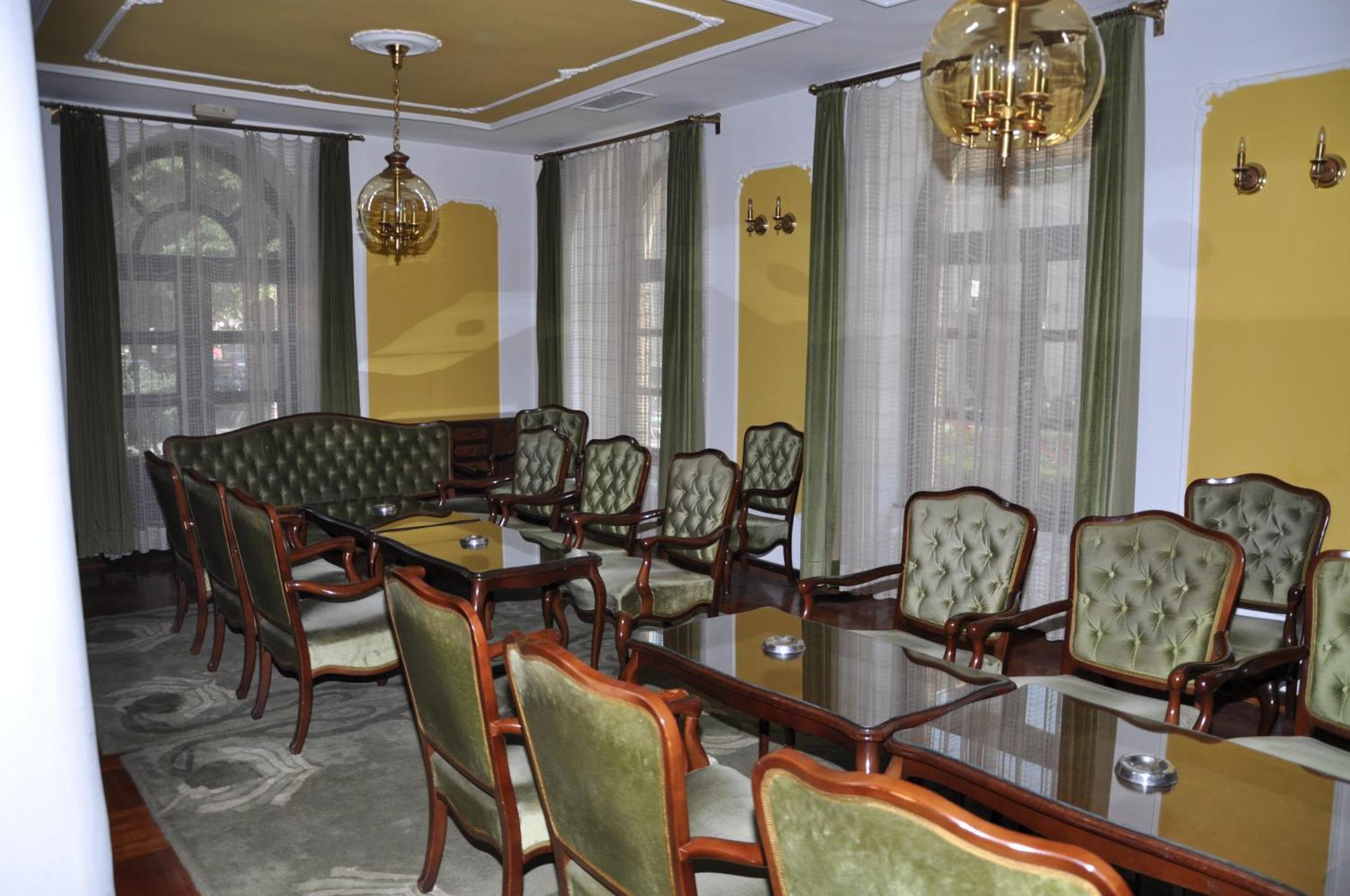 Hotel Grand Valjevo Bagian luar foto