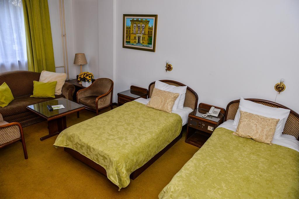 Hotel Grand Valjevo Bagian luar foto