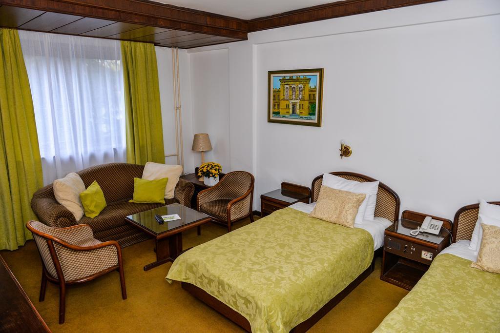 Hotel Grand Valjevo Bagian luar foto